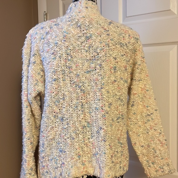 Popcorn Pastel Sweater - Picture 2 of 7